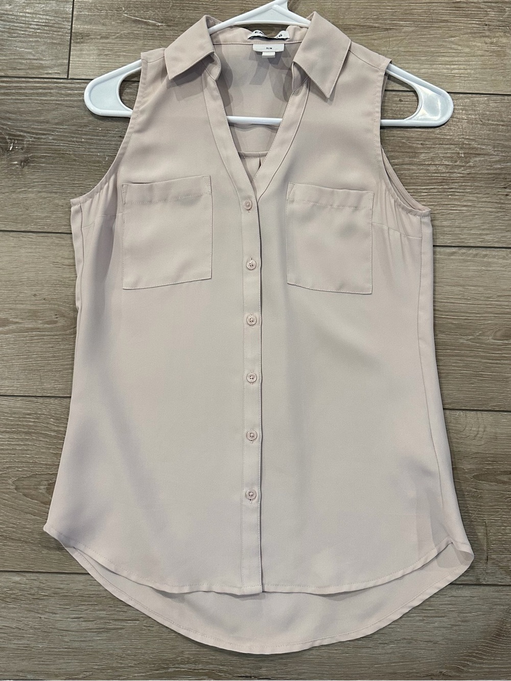 Express Sleeveless Button Down V-Neck Blouse with Collar Light Pink Tank Top XXS